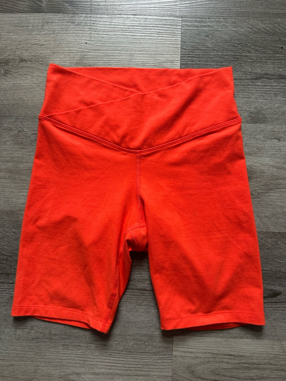 🌻 Old Navy Active Extra High Rise Go-Dry Bike Shorts 🌻